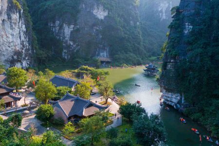 NINH BINH: BAI DINH – TRANG AN – MUA CAVE