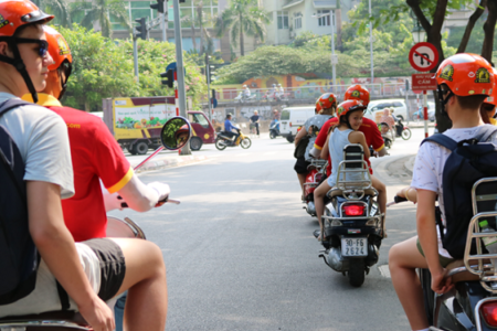 HANOI: MOTORBIKE TOUR (5 HOURS)